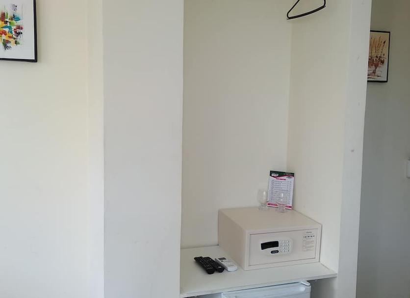 Comodidade do quarto Foto