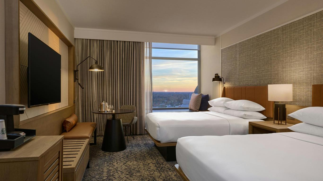 Sheraton Grand Sacramento Hotel