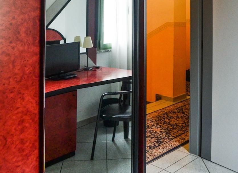 Comodidade do quarto Foto