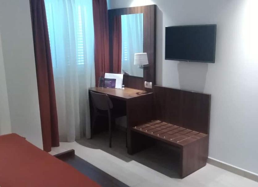 Comodidade do quarto Foto