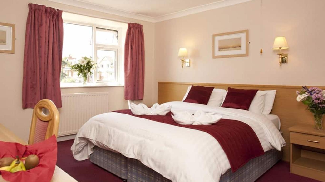 Denewood Hotel