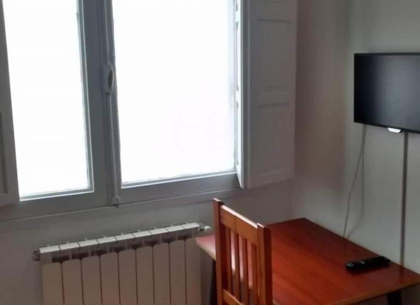 Comodidade do quarto Foto