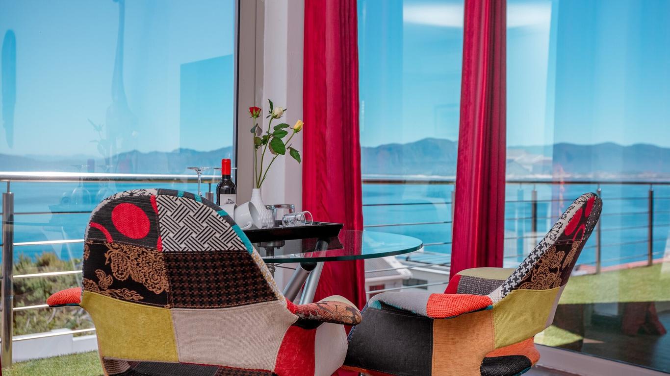 Sea Star Lodge