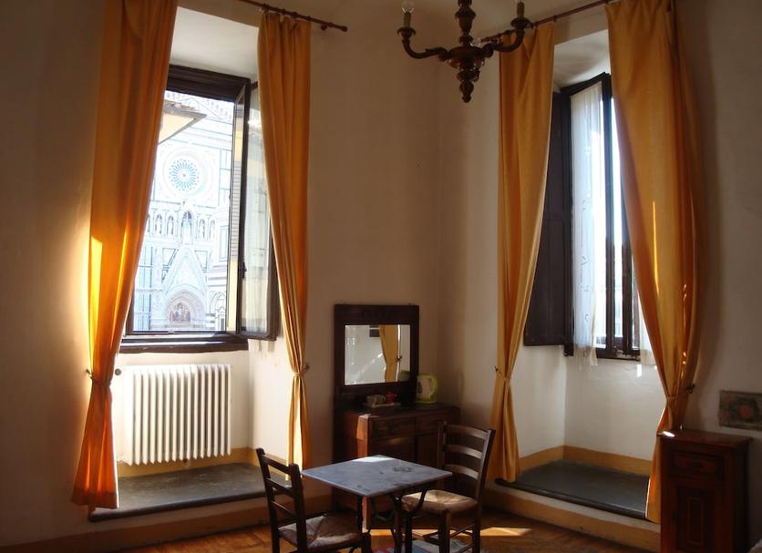 Comodidade do quarto Foto
