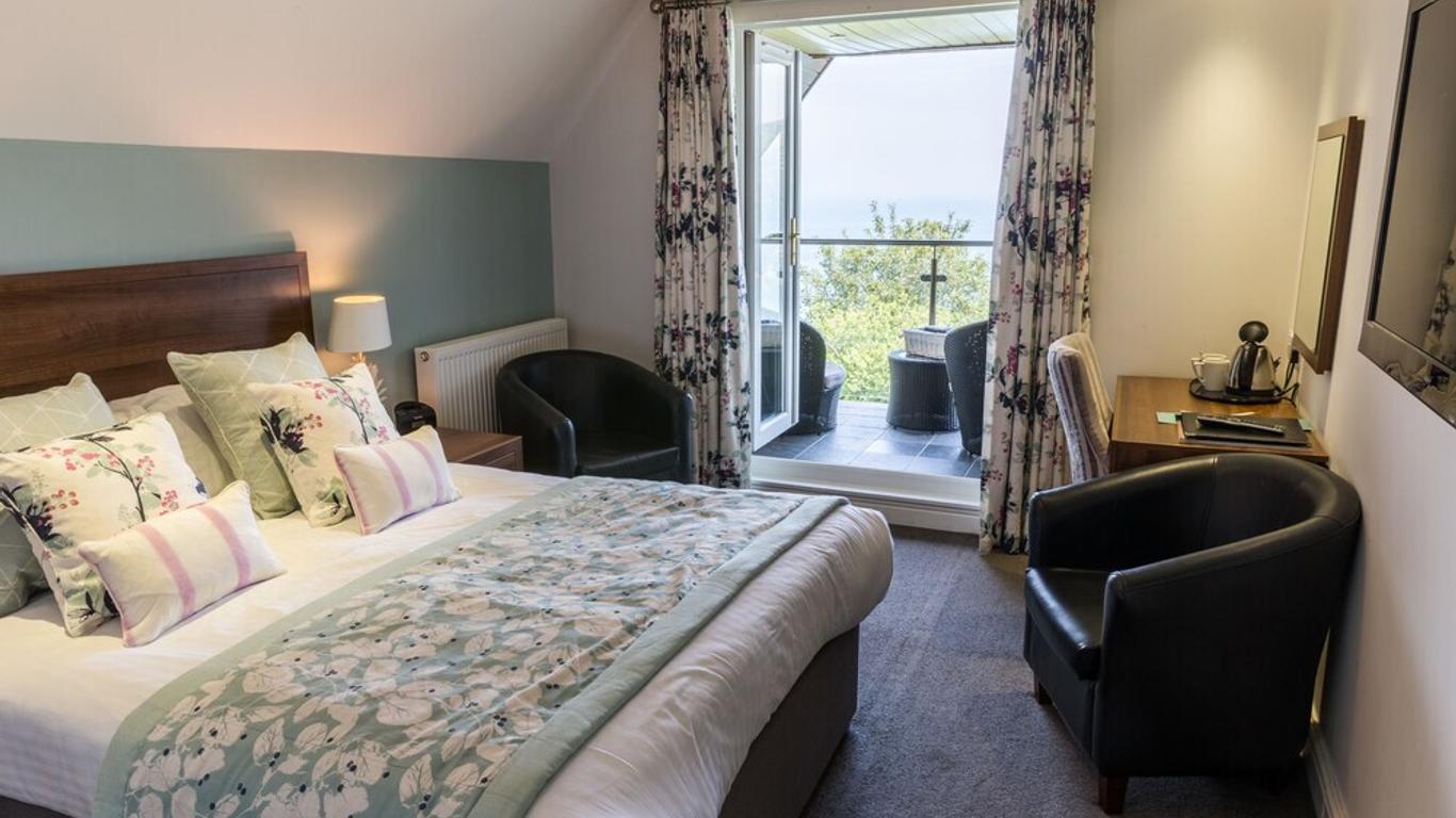 Sandy Cove Hotel