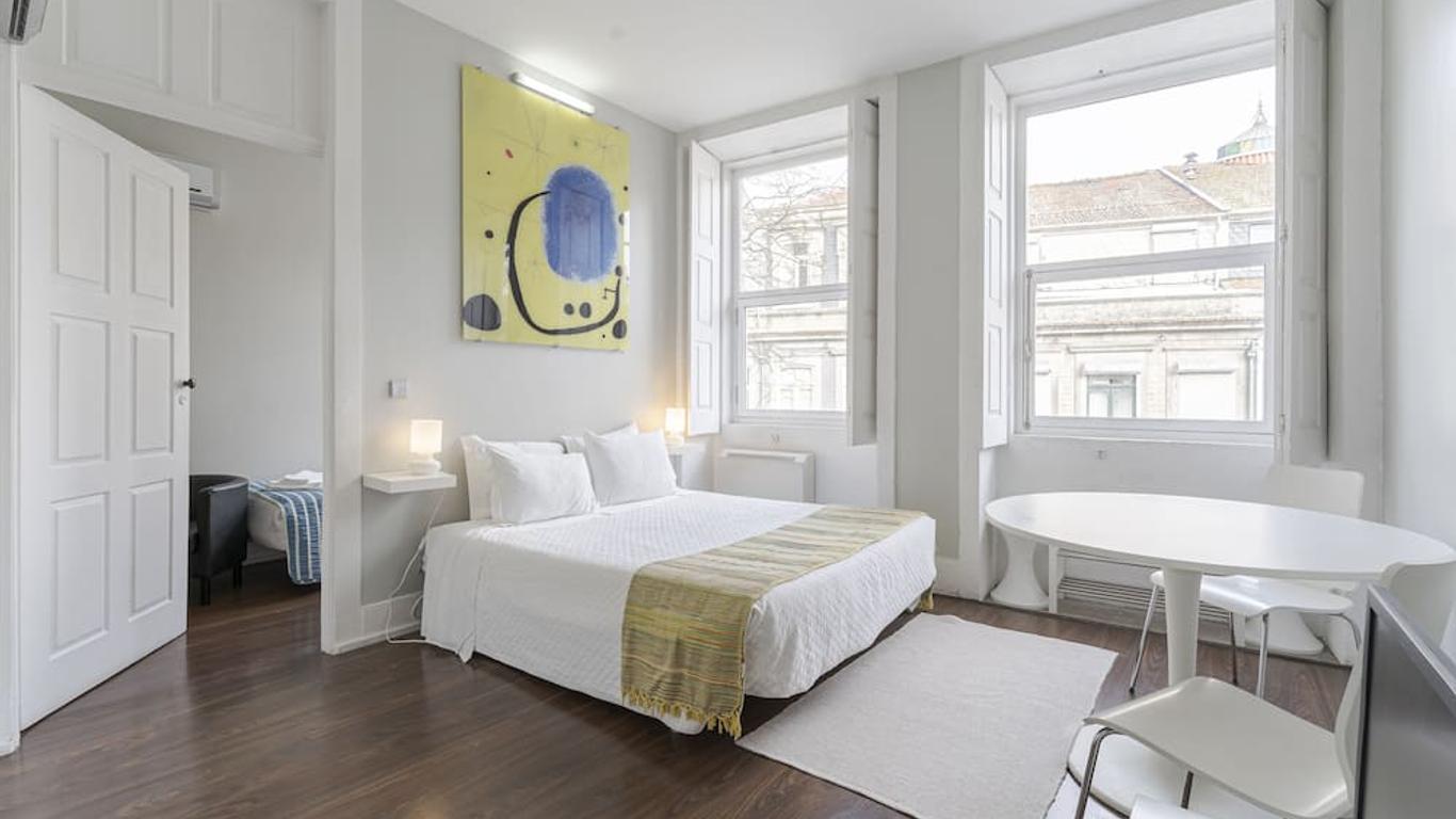 Cosme Apartments by Olala Homes