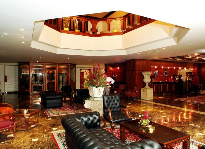 Hall Foto