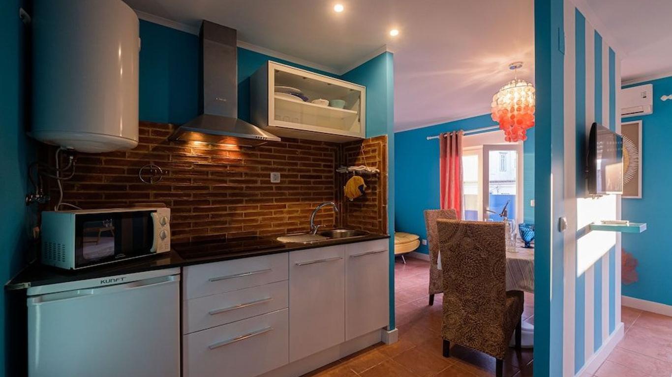 Y Quebedo - Boutique Apartments