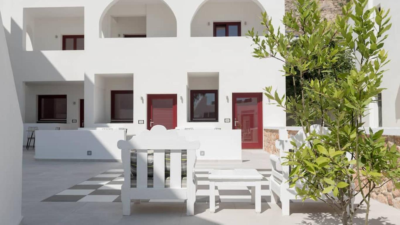 Mar N Mar Crown Hotel-Suites