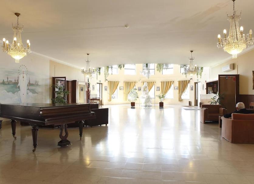 Hall Foto