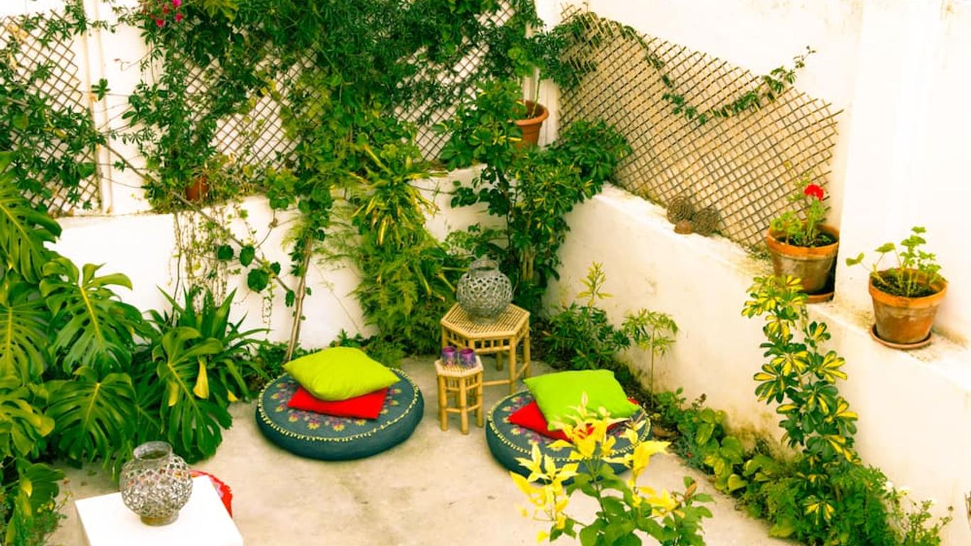 People Hostel