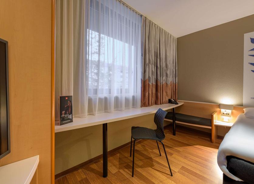 Comodidade do quarto Foto