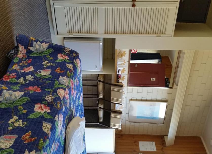 Comodidade do quarto Foto