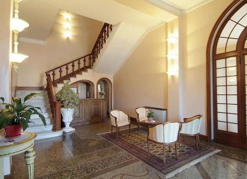 Hall Foto