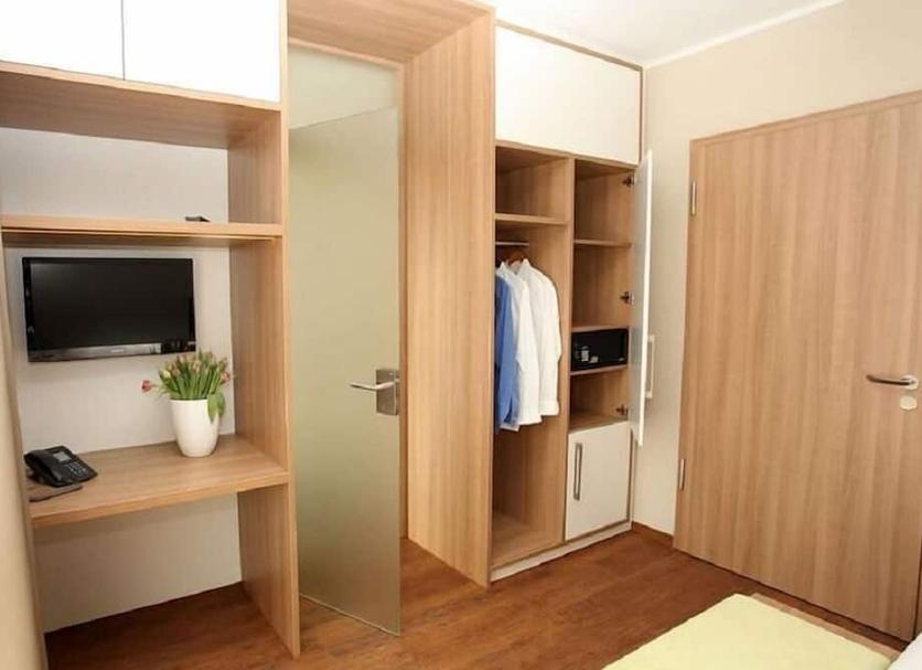 Comodidade do quarto Foto