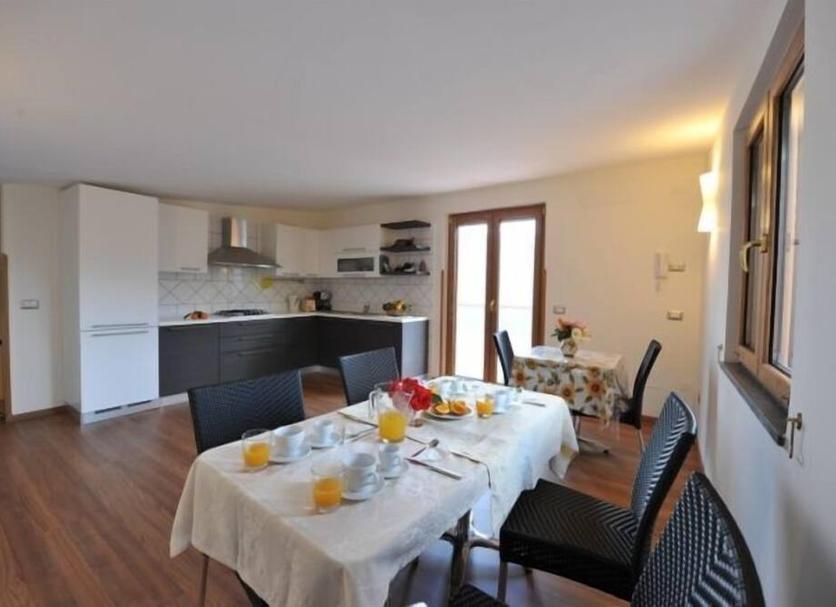 Sala de jantar Foto