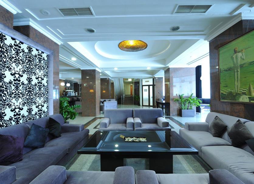 Hall Foto
