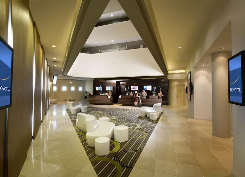 Hall Foto