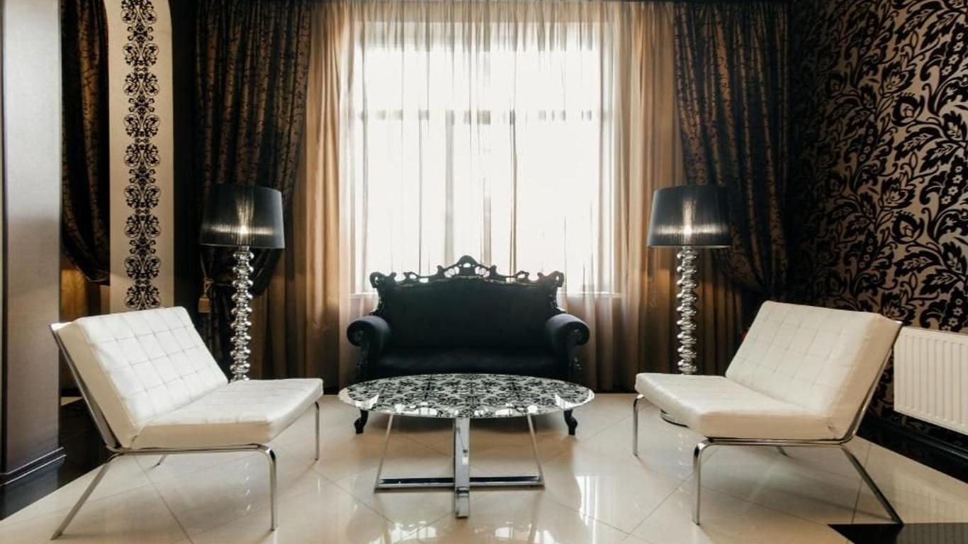 Weekend Boutique Hotel