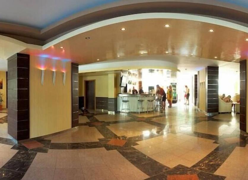 Hall Foto