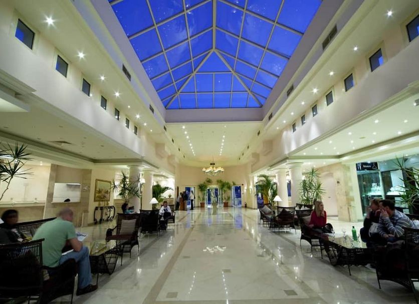 Hall Foto