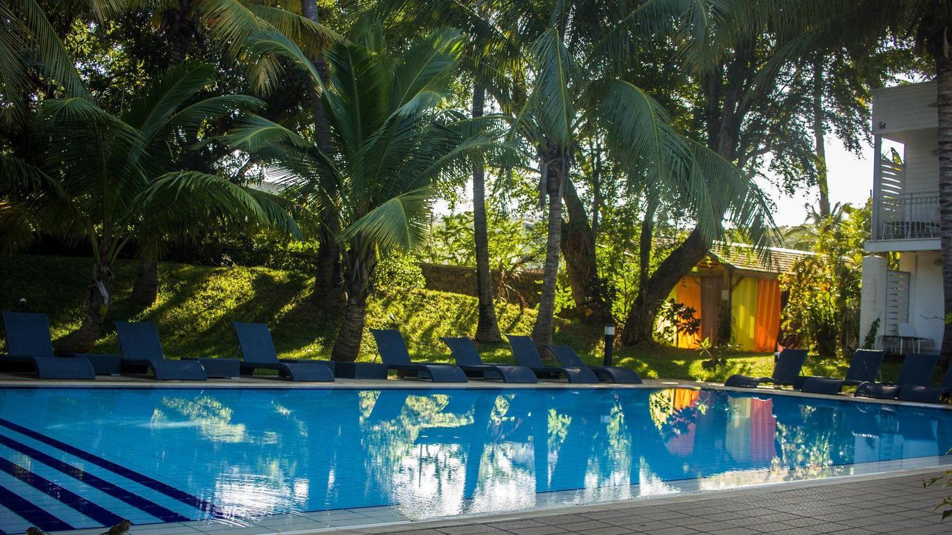 Hotel Exsel Alamanda