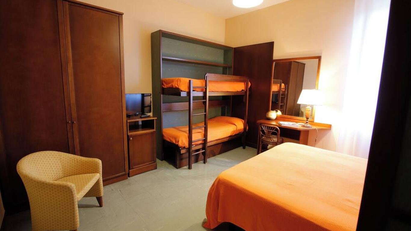 Hotel Villa Pina