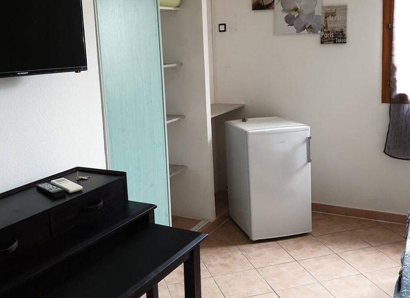 Comodidade do quarto Foto
