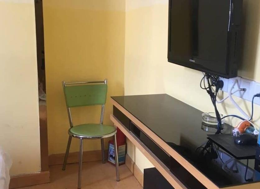 Comodidade do quarto Foto