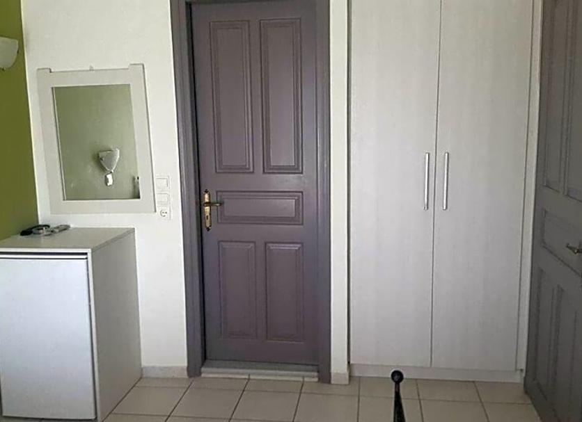 Comodidade do quarto Foto