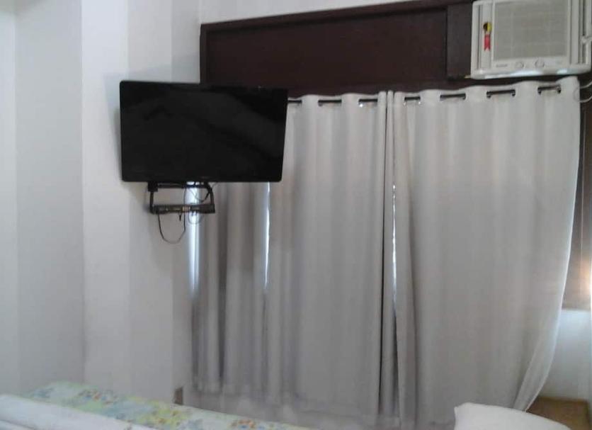 Comodidade do quarto Foto