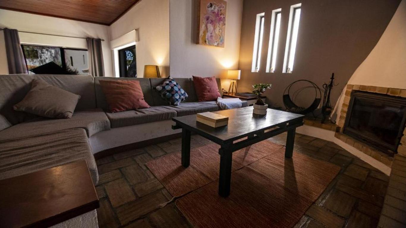 Pine House - Faro Airport, Beach and City Center