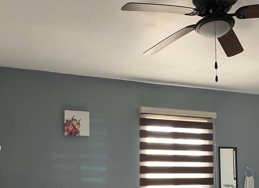 Comodidade do quarto Foto