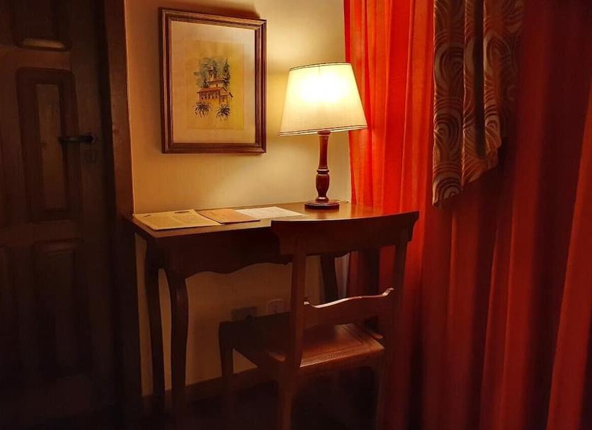 Comodidade do quarto Foto