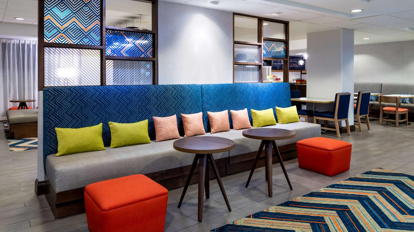 Hampton Inn Denver-International Airport