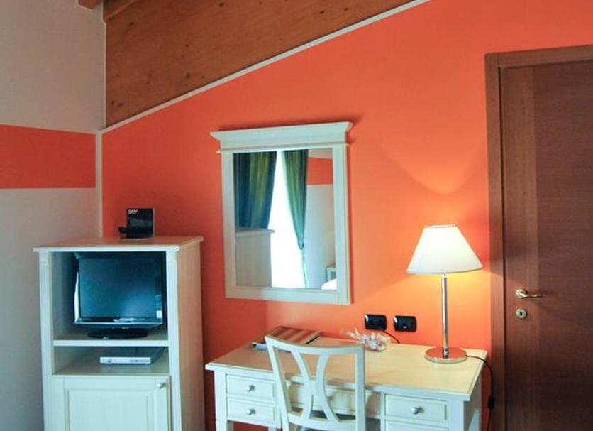 Comodidade do quarto Foto