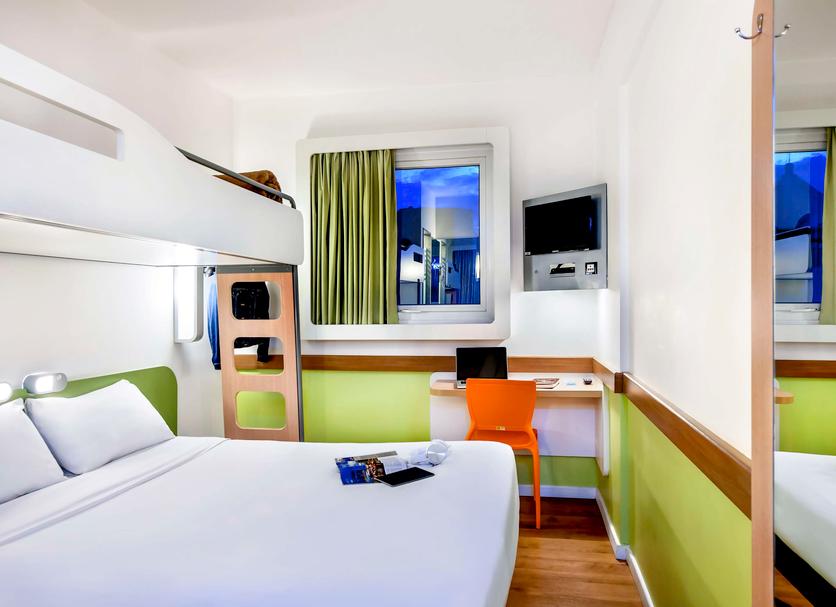 Quarto Foto