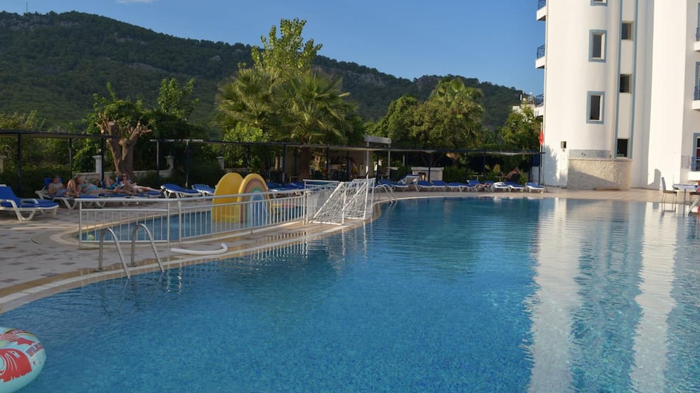 Larissa Blue Resort