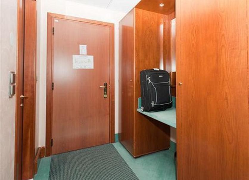 Comodidade do quarto Foto