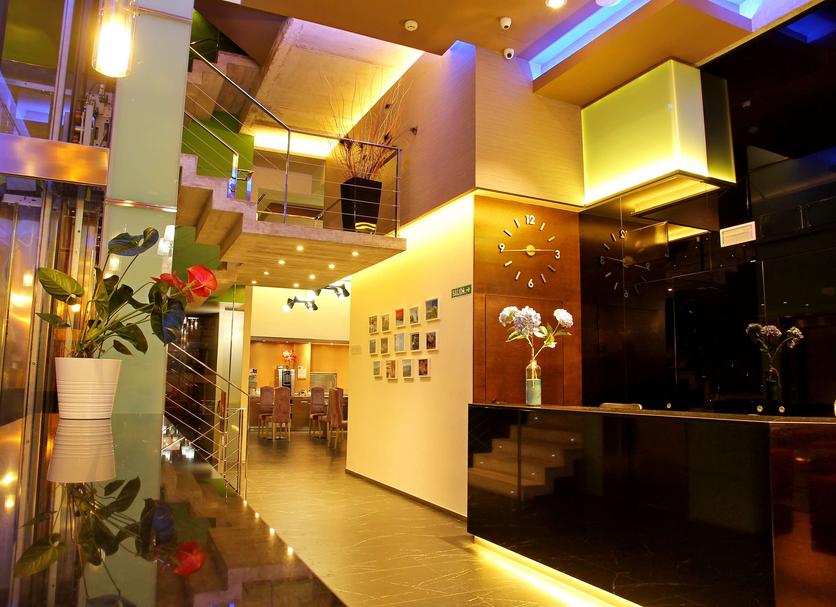 Hall Foto