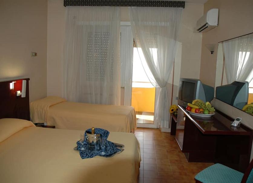 Quarto Foto