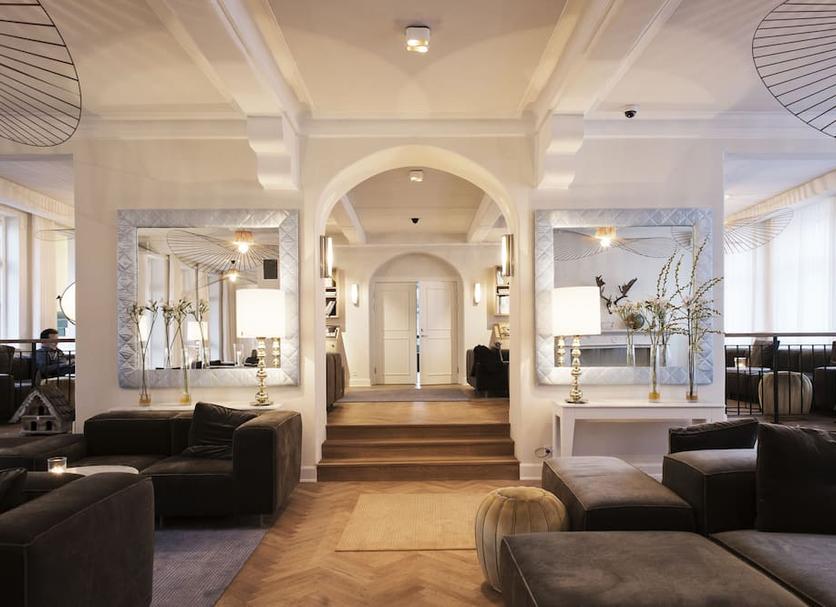 Hall Foto