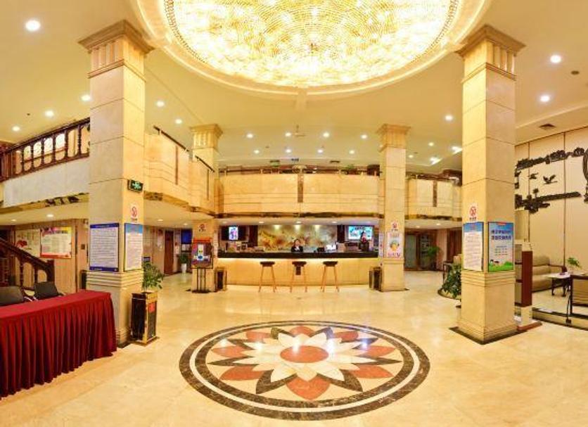 Hall Foto