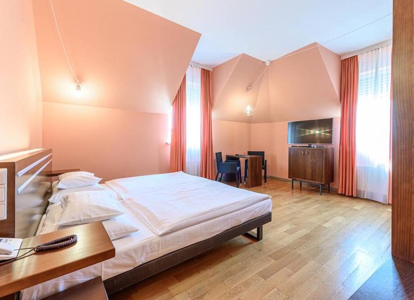 Quarto Foto