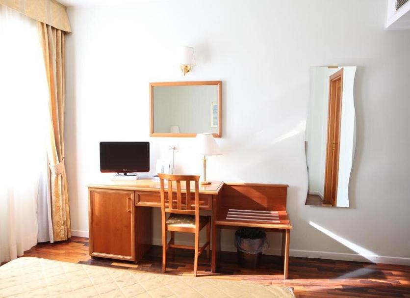 Comodidade do quarto Foto