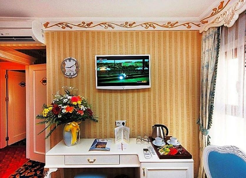 Comodidade do quarto Foto