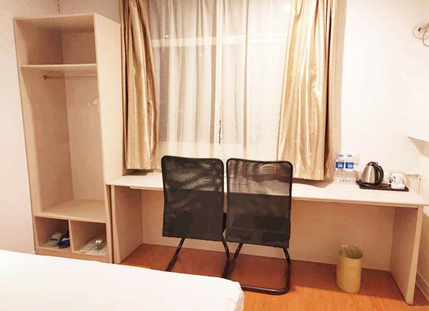 Comodidade do quarto Foto