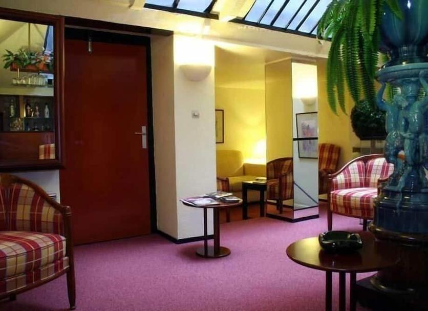 Hall Foto