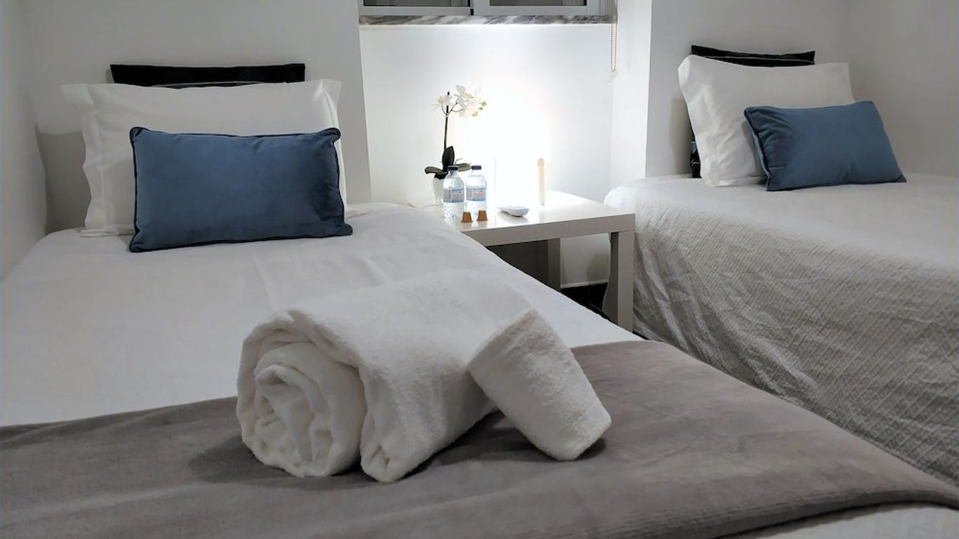 Sleep & Go Faro Airport Guest House