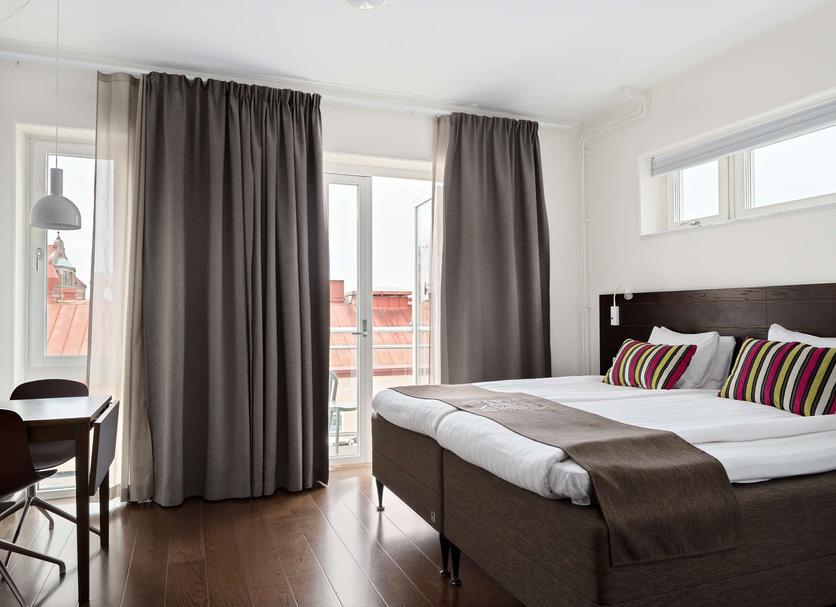 Quarto Foto